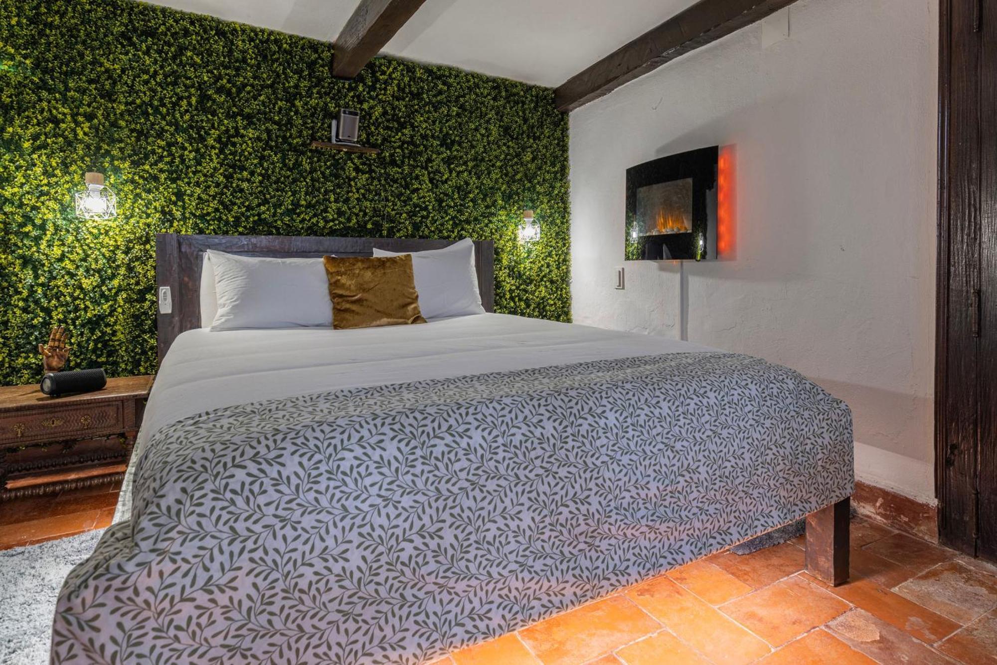 Small Cozy Room In Palace Patio With Hot Tub And Snooker - Sintra Wow ภายนอก รูปภาพ