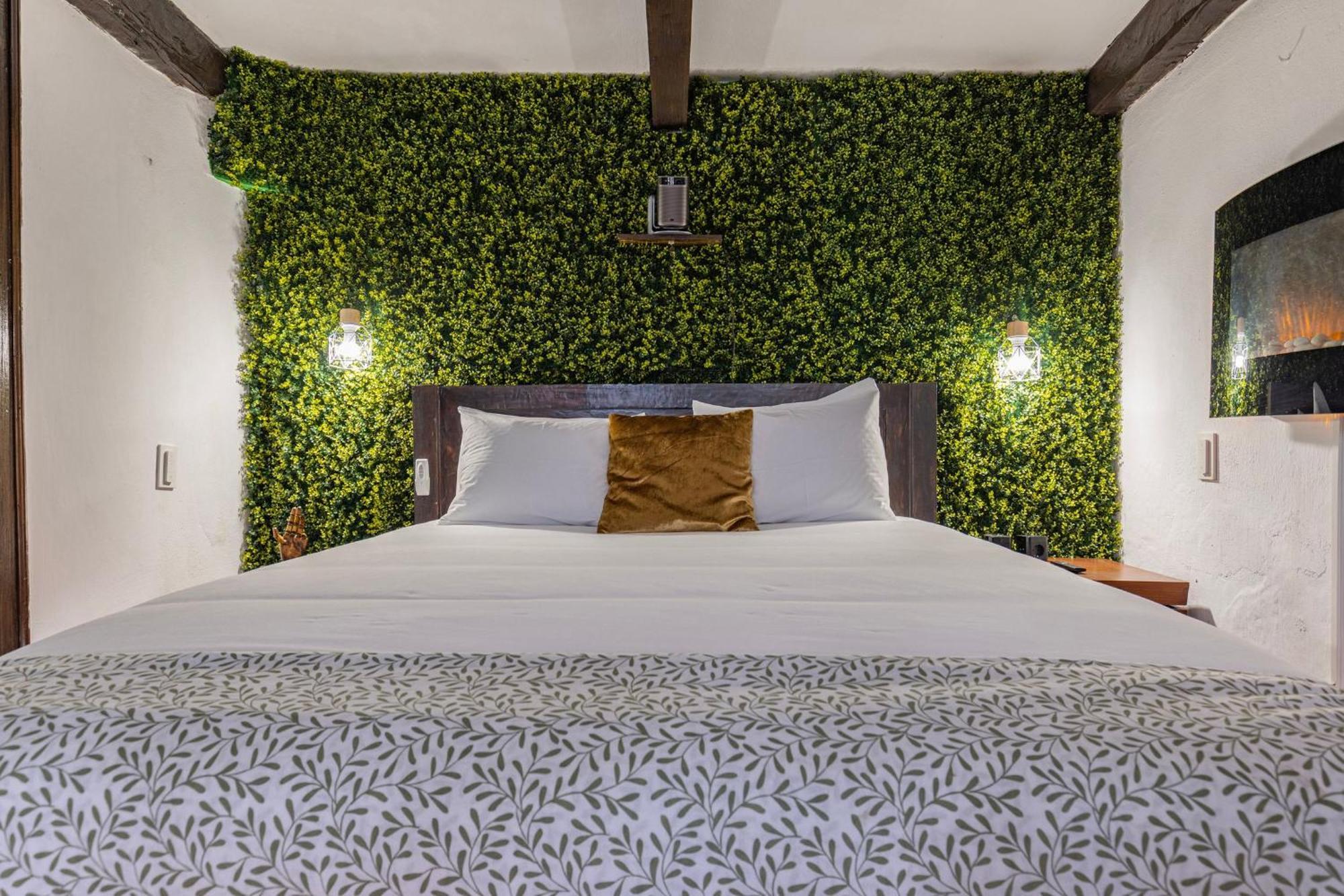 Small Cozy Room In Palace Patio With Hot Tub And Snooker - Sintra Wow ภายนอก รูปภาพ