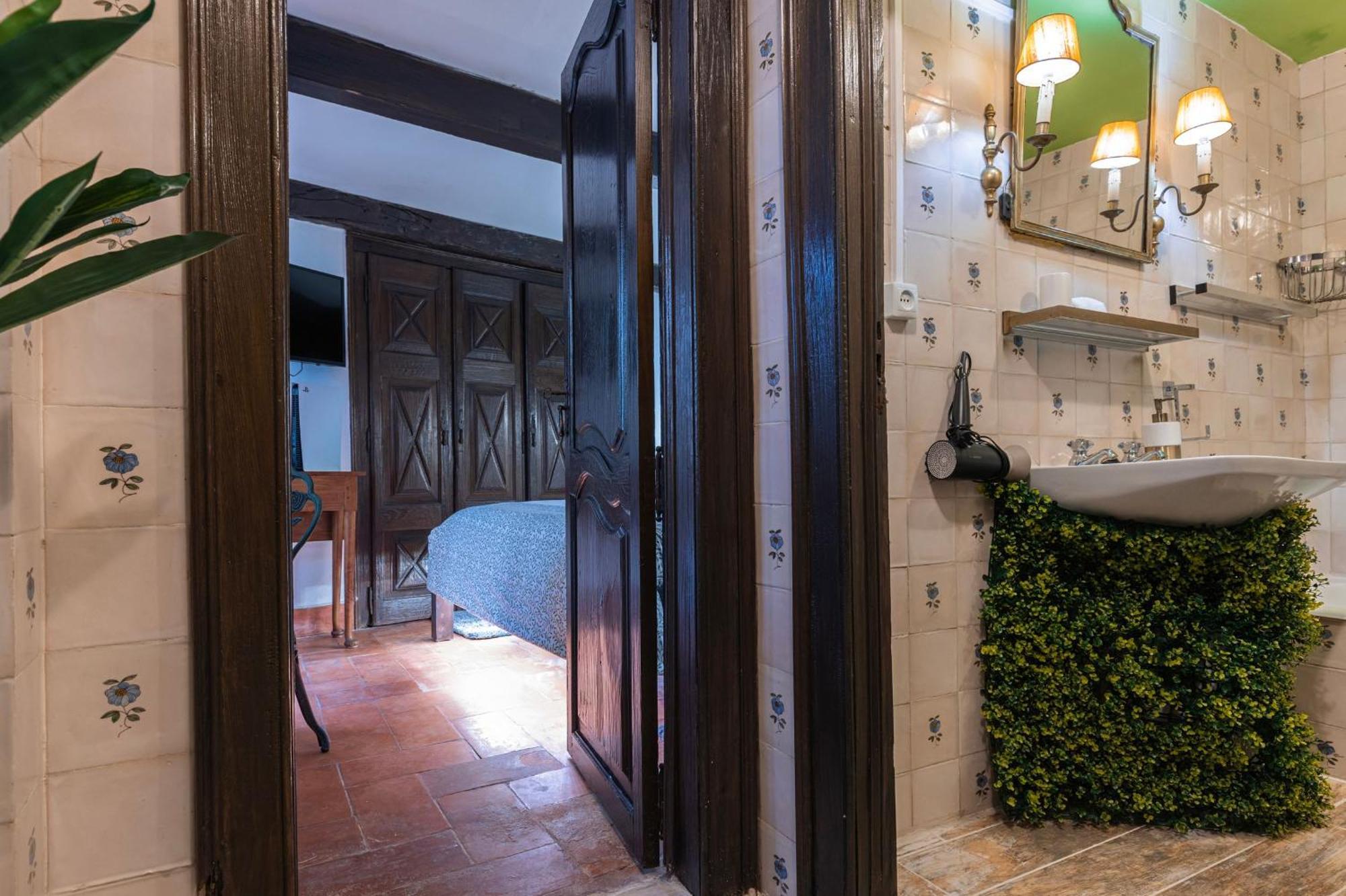 Small Cozy Room In Palace Patio With Hot Tub And Snooker - Sintra Wow ภายนอก รูปภาพ